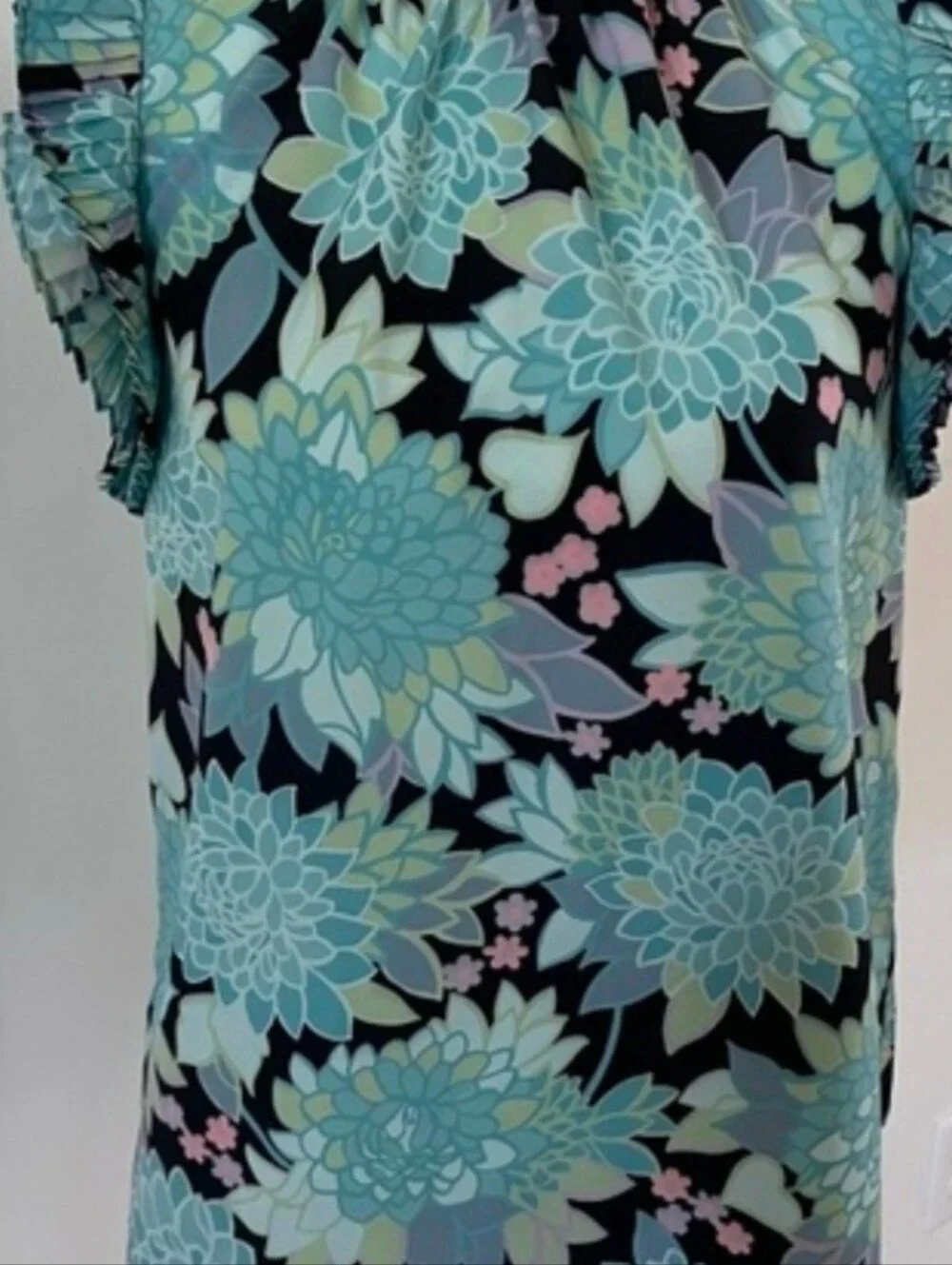 New Kate Spade Dahlia Bloom Top. Size XS
